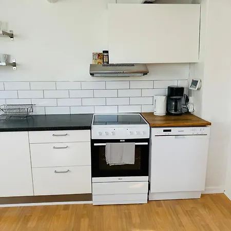Cozy 2-room *