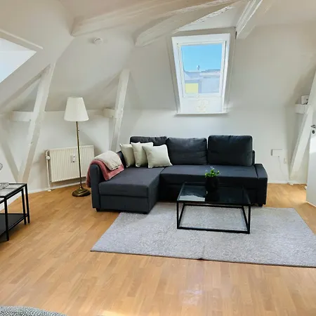 Cozy 2-room